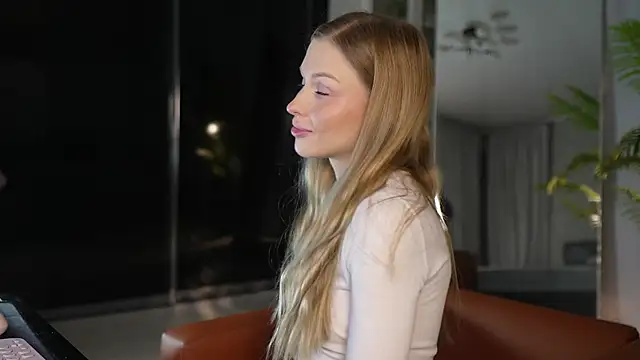 seeunexttime0 online show from February 2025 03:11:01 AM