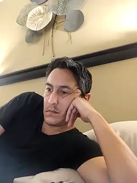 LuqenZo online show from February 2026 11:46:02 AM