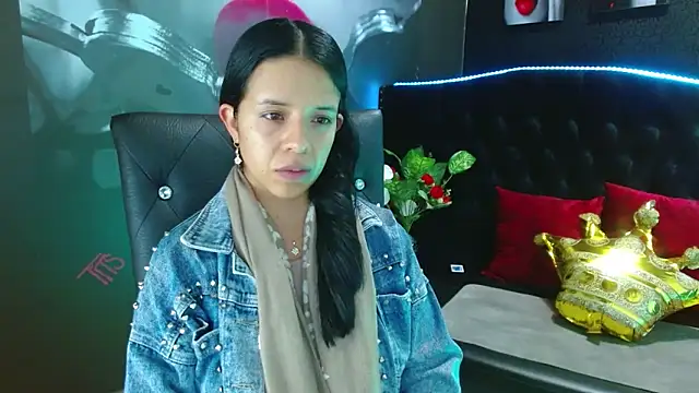 Snapshot of VALERY_MEER chatting on December 2024 11:33:02 AM VALERY MEER online show from December 2024 11:33:02 AM