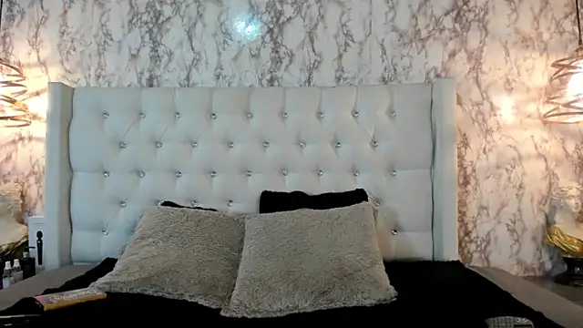 Nicolette russo online show from November 2025 03:49:01 AM