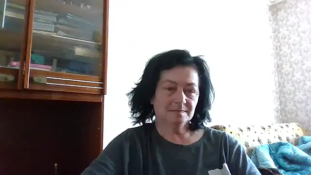 GypsiQueen2 online show from April 2026 06:05:02 AM