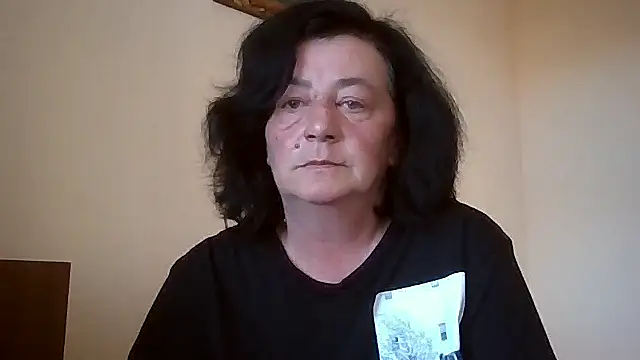 GypsiQueen2 online show from May 2026 04:04:02 PM