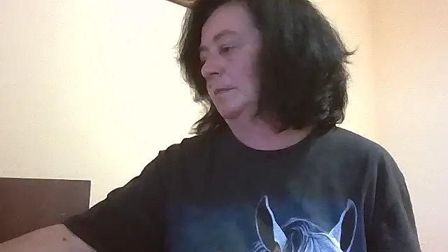 GypsiQueen2 online show from May 2026 05:42:01 PM
