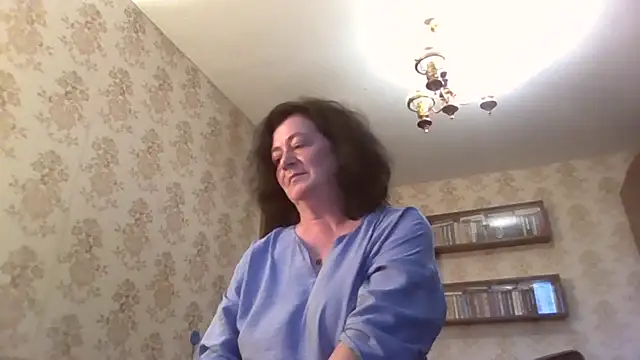 GypsiQueen2 online show from July 2026 04:55:01 PM