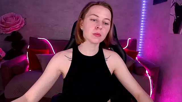 Snapshot of tiffany__burn chatting on January 2025 09:35:02 AM tiffany burn online show from January 2025 09:35:02 AM