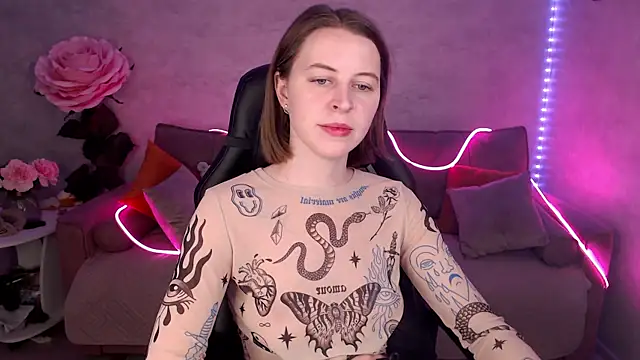 Snapshot of tiffany__burn chatting on February 2025 09:05:02 AM tiffany burn online show from February 2025 09:05:02 AM