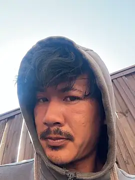 juniiorre online show from October 2025 09:32:02 AM