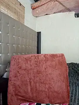 Aaaliyah445 online show from April 2026 07:58:02 AM