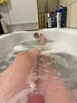 Snapshot of David19932908 chatting on October 2025 02:18:02 PM David19932908 online show from October 2025 02:18:02 PM