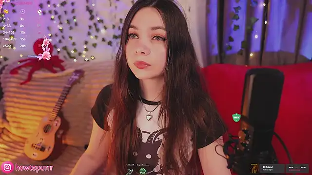 Snapshot of How2Meow chatting on May 2026 06:15:02 PM How2Meow online show from May 2026 06:15:02 PM