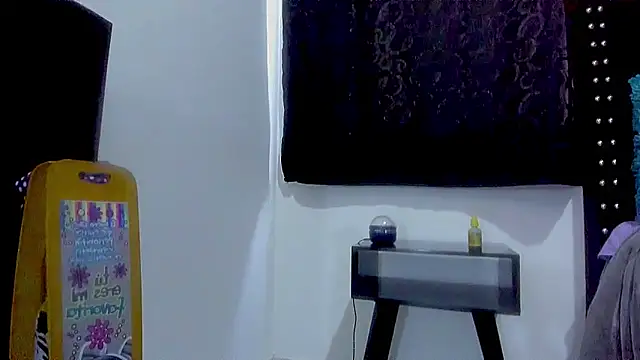 Snapshot of amareto_queen chatting on September 2025 09:40:02 PM amareto queen online show from September 2025 09:40:02 PM