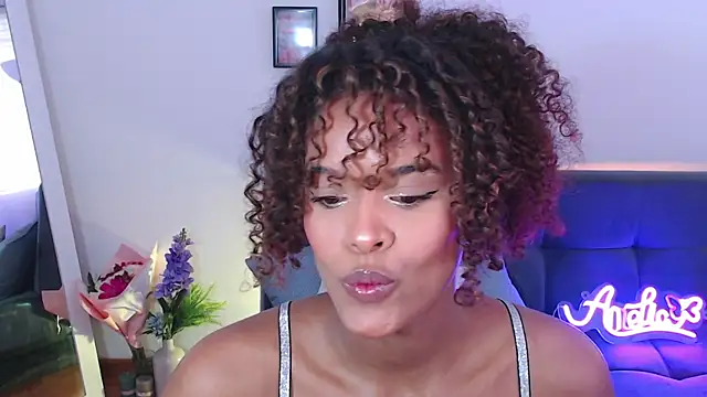 Amelia bss online show from February 2025 01:44:01 PM