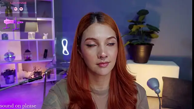 RedJasmine  online show from February 2025 06:40:01 PM