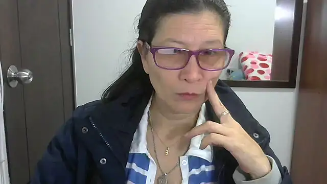 latin49 online show from February 2025 05:02:02 AM