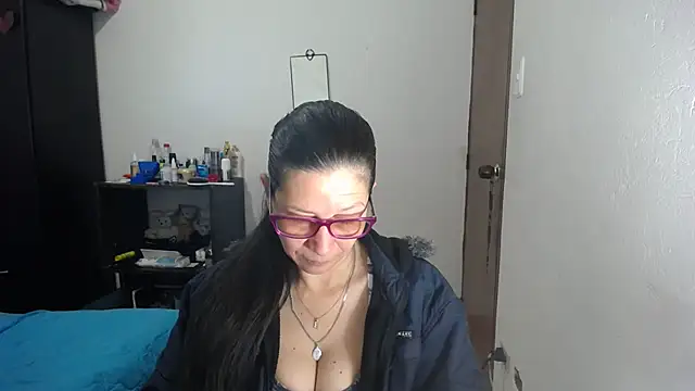 latin49 online show from October 2025 05:15:02 AM