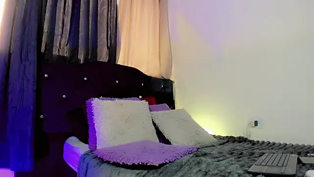 lesly xx online show from March 2026 07:46:02 PM