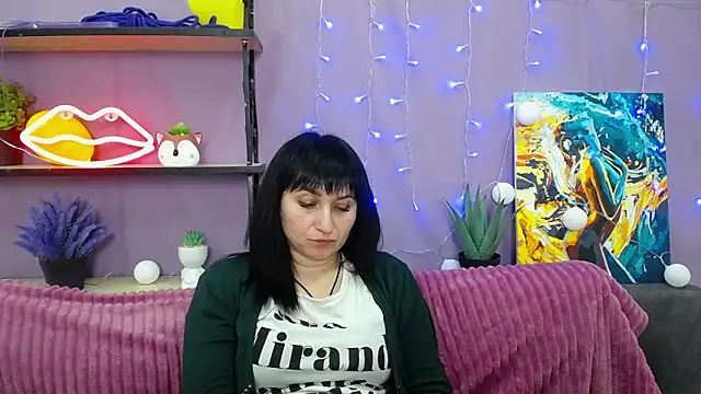 NinaFlawlees online show from January 2025 01:48:01 AM