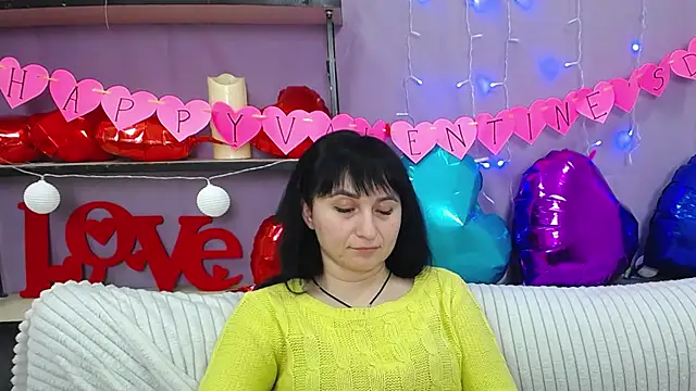 NinaFlawlees online show from February 2025 02:04:02 AM