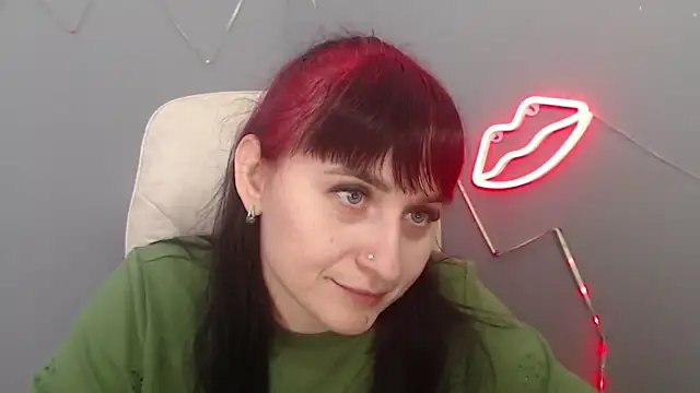 NinaFlawlees online show from February 2026 12:49:01 PM