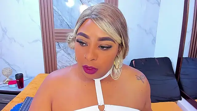 HannyMansonh online show from March 2025 06:35:01 AM