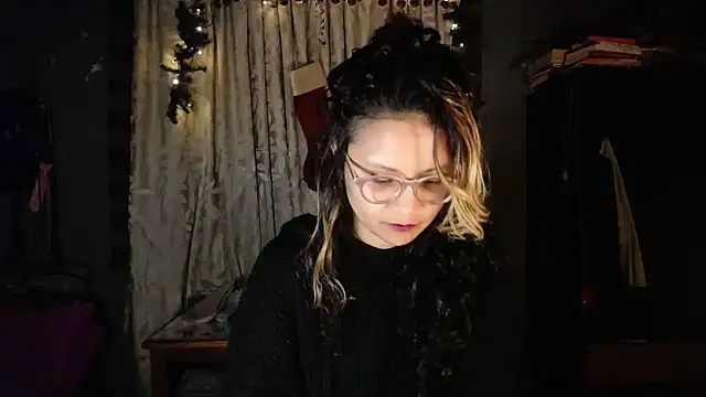 Snapshot of Hathorlove chatting on January 2026 03:20:02 AM Hathorlove online show from January 2026 03:20:02 AM