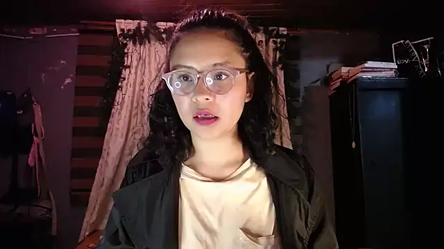 Snapshot of Hathorlove chatting on February 2026 12:53:01 AM Hathorlove online show from February 2026 12:53:01 AM