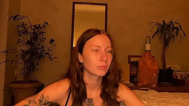 Snapshot of elfess chatting on September 2025 06:20:01 PM elfess online show from September 2025 06:20:01 PM