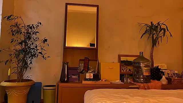 Snapshot of elfess chatting on September 2025 03:35:02 PM elfess online show from September 2025 03:35:02 PM