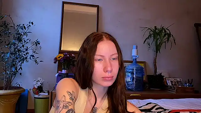 Snapshot of elfess chatting on October 2025 05:30:01 AM elfess online show from October 2025 05:30:01 AM