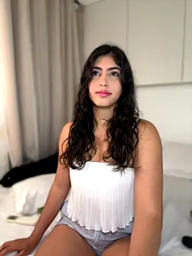 Gaby zahir  online show from October 2025 11:40:02 AM