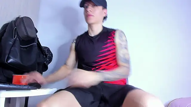 Snapshot of enzo_bvlgari chatting on February 2026 01:34:02 PM enzo bvlgari online show from February 2026 01:34:02 PM