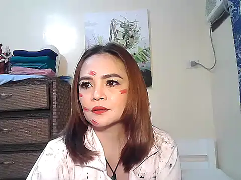 Kisses-13 online show from November 2025 02:08:02 PM