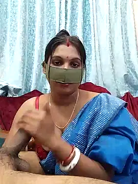 Snapshot of Queen_Dolly chatting on December 2024 05:58:02 PM Queen Dolly online show from December 2024 05:58:02 PM