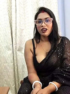 Snapshot of Queen_Dolly chatting on October 2025 05:54:02 PM Queen Dolly online show from October 2025 05:54:02 PM