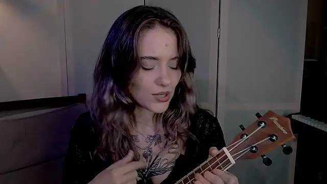 Snapshot of risha_laas chatting on December 2024 10:41:02 PM risha laas online show from December 2024 10:41:02 PM