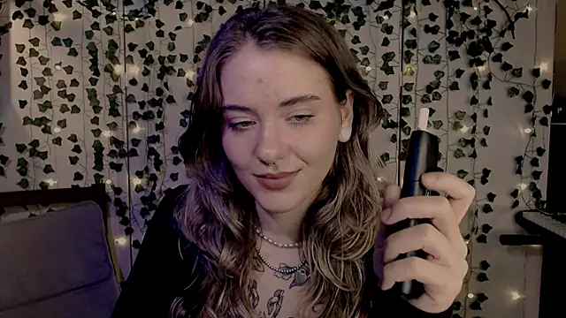 Snapshot of risha_laas chatting on January 2025 09:25:01 PM risha laas online show from January 2025 09:25:01 PM