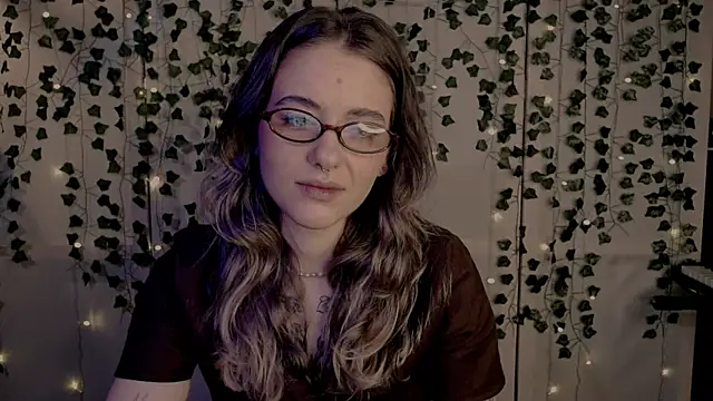 Snapshot of risha_laas chatting on February 2025 07:17:02 PM risha laas online show from February 2025 07:17:02 PM