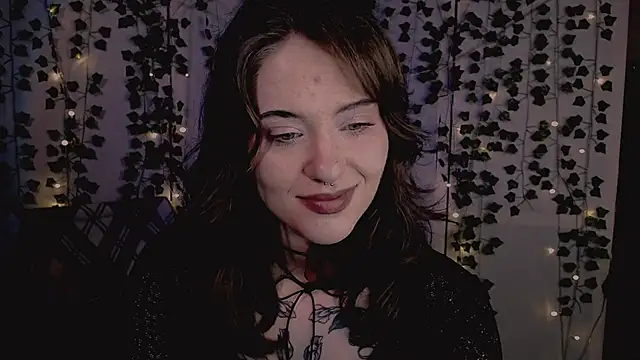 risha laas online show from November 2025 08:08:01 PM