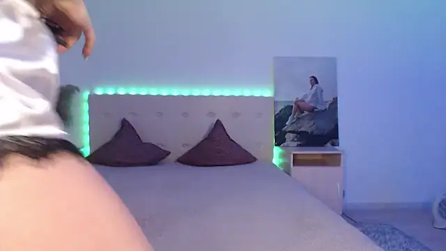 RoxannePure online show from November 2025 04:23:02 AM