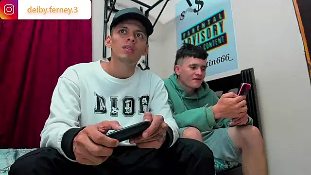 davidlatin66 online show from February 2025 04:24:02 AM