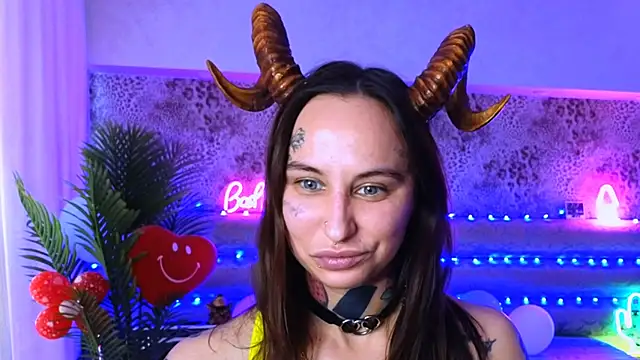 Snapshot of Cool_Freak_ chatting on February 2025 10:48:01 AM Cool Freak online show from February 2025 10:48:01 AM