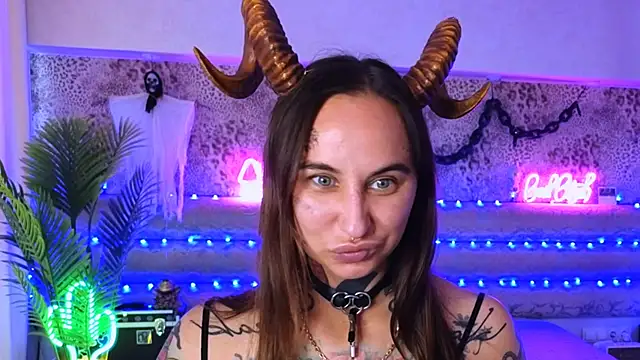 Snapshot of Cool_Freak_ chatting on September 2025 10:27:01 AM Cool Freak online show from September 2025 10:27:01 AM