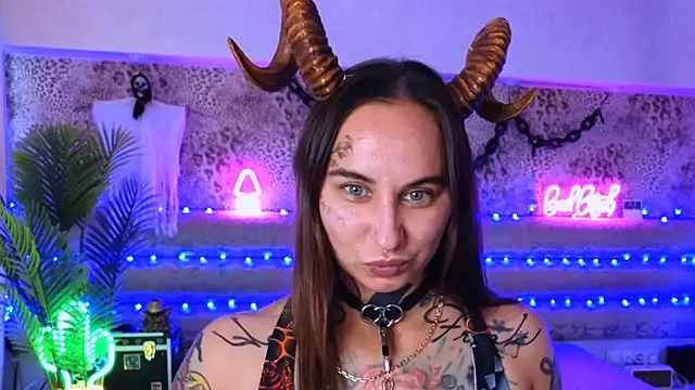 Snapshot of Cool_Freak_ chatting on September 2025 10:17:01 AM Cool Freak online show from September 2025 10:17:01 AM