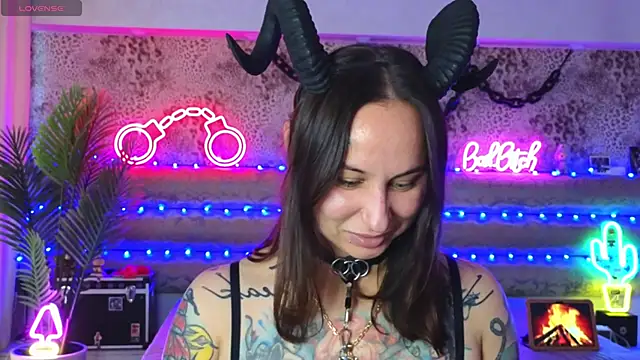 Snapshot of Cool_Freak_ chatting on May 2026 10:10:01 AM Cool Freak online show from May 2026 10:10:01 AM