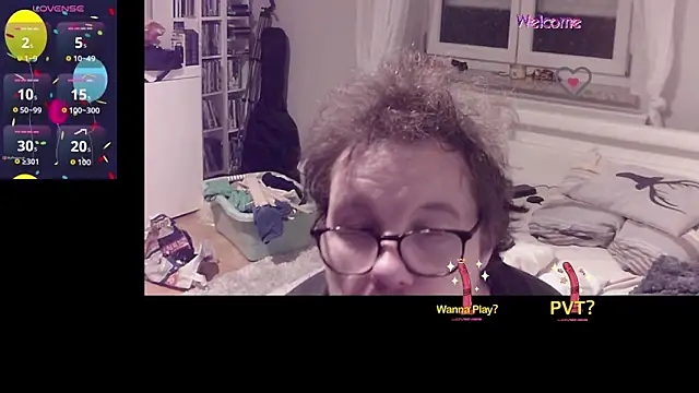 Snapshot of larsgolars chatting on July 2026 08:15:02 PM larsgolars online show from July 2026 08:15:02 PM
