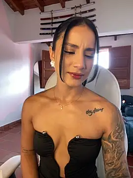 Snapshot of Ale_Lewis chatting on September 2025 09:04:02 PM Ale Lewis online show from September 2025 09:04:02 PM