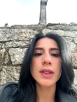 Snapshot of Ale_Lewis chatting on November 2025 12:29:02 PM Ale Lewis online show from November 2025 12:29:02 PM