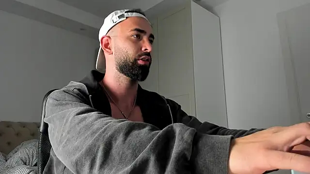 MichaelMasterss online show from April 2026 09:26:01 PM