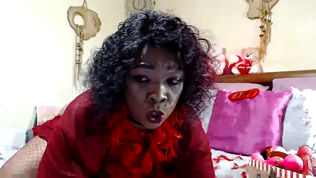 Snapshot of Gucci_Bx chatting on February 2025 07:10:02 PM Gucci Bx online show from February 2025 07:10:02 PM