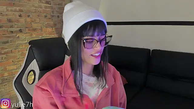 Snapshot of _Jessy_Moon_ chatting on February 2025 08:33:02 PM Jessy Moon online show from February 2025 08:33:02 PM